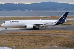 天心さんが、関西国際空港で撮影したルフトハンザドイツ航空 A350-941の航空フォト（飛行機 写真・画像）