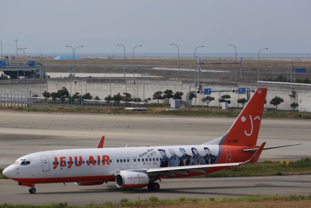 【値下げしました】JEJUAIR x BIGBNG特別塗装機 値下げしました】JEJUAIR x BIGBNG特別塗装機 - メルカリ