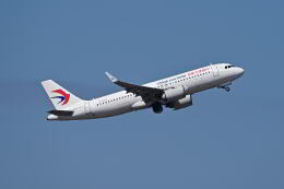 天心さんが、関西国際空港で撮影した中国東方航空 A320-251Nの航空フォト（飛行機 写真・画像）