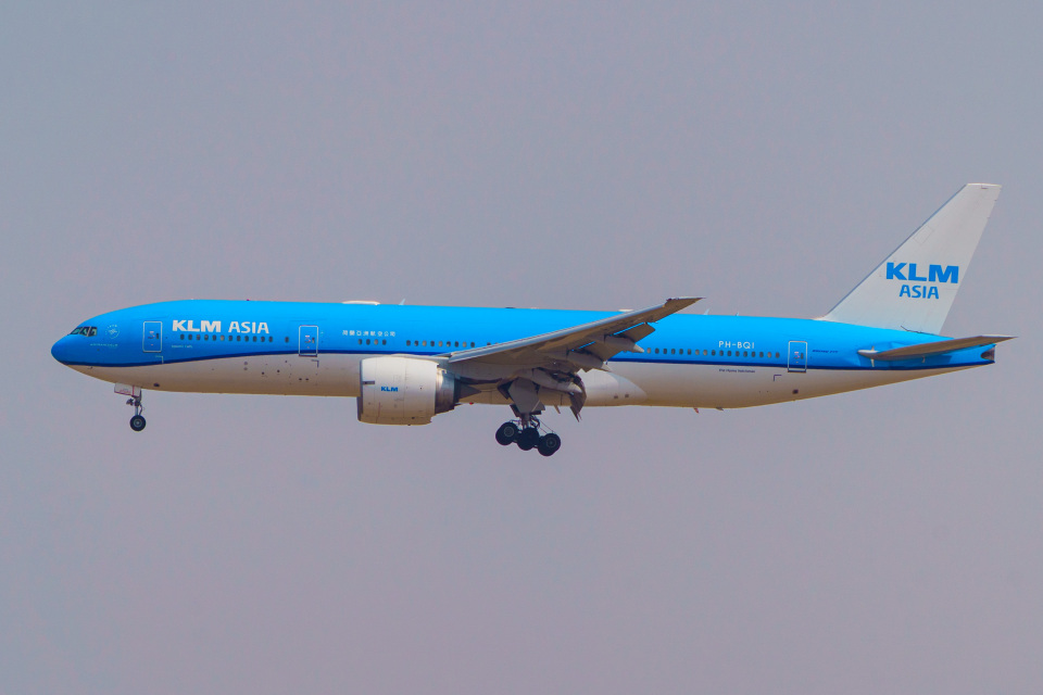 KLM オランダ航空 日本就航100周年記念モデルプレイン 1/200 KLM オランダ航空 日本就航100周年記念モデルプレイン 1/200