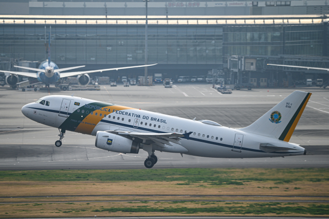 ブラジル空軍の航空機に関する書籍 ブラジル空軍の航空機に関する書籍 （オーストリア、新輸送機にC