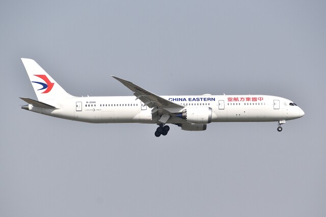 中国東方航空 CONNECTIONS 2024年版 NG62072 NG MODELS China Eastern Airlines / 中国東方航空