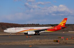 にしやんさんが、新千歳空港で撮影した香港航空 A330-343の航空フォト（飛行機 写真・画像）