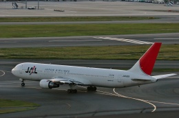 TA27さんが、羽田空港で撮影した日本航空 767-346の航空フォト（飛行機 写真・画像）