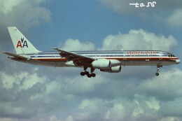 ボーイング757-200 アメリカン航空 航空フォト(飛行機 写真