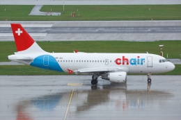 よっしぃさんが、チューリッヒ空港で撮影したチェア・エアラインズ A319-112の航空フォト（飛行機 写真・画像）