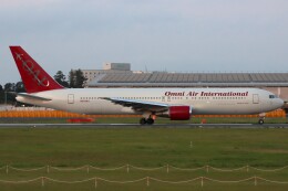 たみぃさんが、成田国際空港で撮影したオムニエアインターナショナル 767-33A/ERの航空フォト（飛行機 写真・画像）