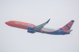 よっしぃさんが、ロサンゼルス国際空港で撮影したサンカントリー・エアラインズ 737-8BKの航空フォト（飛行機 写真・画像）