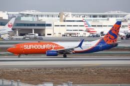 よっしぃさんが、ロサンゼルス国際空港で撮影したサンカントリー・エアラインズ 737-8K5の航空フォト（飛行機 写真・画像）