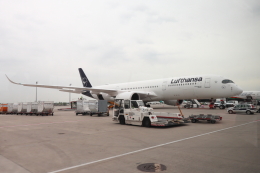 mocchyさんが、ミュンヘン・フランツヨーゼフシュトラウス空港で撮影したルフトハンザドイツ航空 A350-941の航空フォト（飛行機 写真・画像）
