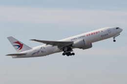 panchiさんが、成田国際空港で撮影した中国貨運航空 777-Fの航空フォト（飛行機 写真・画像）
