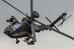 てくろくさんが、目達原駐屯地で撮影した陸上自衛隊 AH-64Dの航空フォト（飛行機 写真・画像）