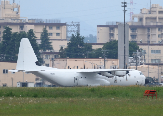 tuckerさんが、横田基地で撮影したロッキード・マーティン C-130 Herculesの航空フォト（飛行機 写真・画像）