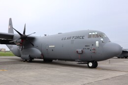 BAPOさんが、横田基地で撮影したアメリカ空軍 C-130J-30 Herculesの航空フォト（飛行機 写真・画像）