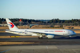 やまモンさんが、成田国際空港で撮影した中国貨運航空 777-Fの航空フォト（飛行機 写真・画像）