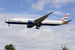 NIKEさんが、ロンドン・ヒースロー空港で撮影したブリティッシュ・エアウェイズ 777-336/ERの航空フォト（飛行機 写真・画像）