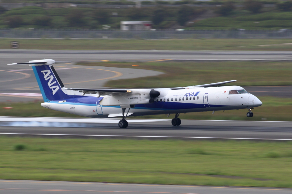 ★激レア非売品★ANA WINGS DHC8-Q300 退役記念 5点セット 働き者のQ400 | DHC-8-400就航20周年記念サイト | ANAグループ