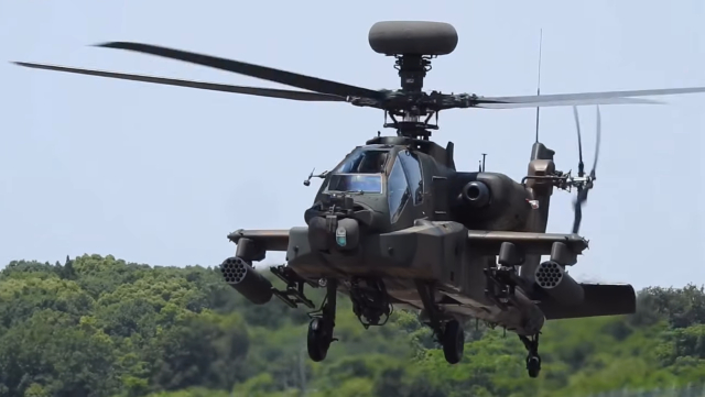 富士重工 AH-64D