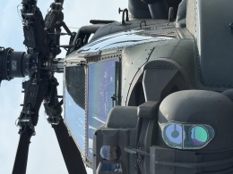 webtrfさんが、高遊原分屯地で撮影した陸上自衛隊 AH-64Dの航空フォト（飛行機 写真・画像）