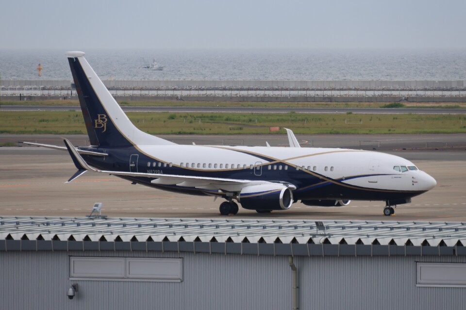 ANA Boeing 737-700ER ビジネスジェット ANA's 737-700ER long-haul business jet