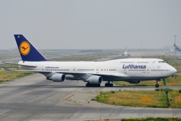 メルシーボクーさんが、関西国際空港で撮影したルフトハンザドイツ航空 747-430の航空フォト（飛行機 写真・画像）