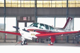 ボナンザ様 ビーチクラフト 33 デボネア/ボナンザ 航空機 徹底ガイド