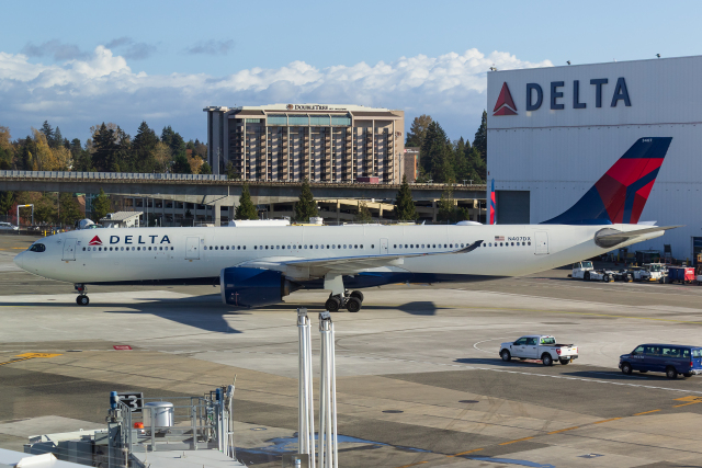 デルタ航空 Airbus A330-900 ※最終値下げ デルタ航空 Airbus A330-900 N426DZ 羽田空港 航空フォト | by