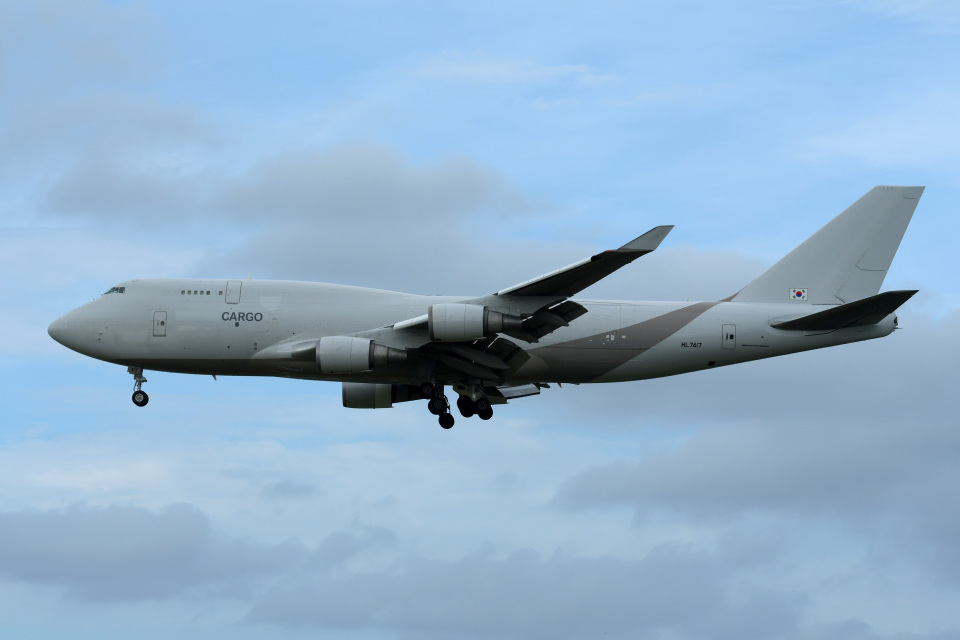 アシアナ航空、747-400  1/200机上モデル アシアナ航空、747-400 1/200机上モデル