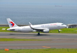 あさかわさんが、中部国際空港で撮影した中国東方航空 A320-214の航空フォト（飛行機 写真・画像）