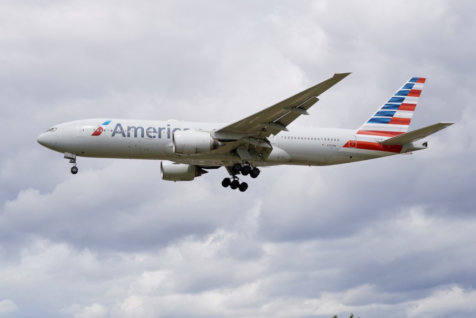 アメリカン航空 Boeing 777-200 N757AN ロンドン・ヒースロー