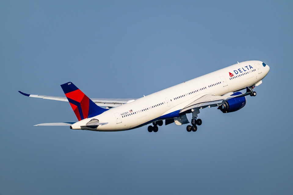 デルタ航空 Airbus A330-900 N402DX 羽田空港 航空フォト | by