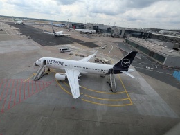 ルフトハンザドイツ航空 Aviationtag A320 2等分コンビ色 ルフトハンザドイツ航空 Aviationtag A320 コンビ色 Lufthansa