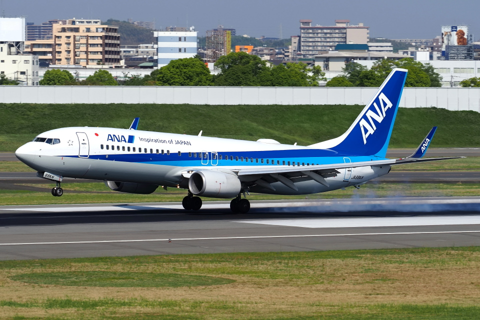 全日本空輸 Boeing 737-800 全日空 Boeing 737-800 JA68AN 石見空港 航空フォト | by 小澤精