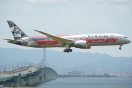 エティハド航空 B787-9 エティハド航空 B787-9 大阪(KIX) → アブダビ(AUH) エコノミー