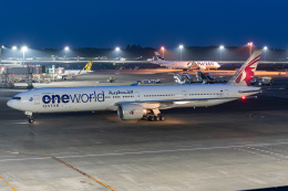 リゾッチャ(紫)さんが、成田国際空港で撮影したカタール航空 777-3DZ/ERの航空フォト（飛行機 写真・画像）