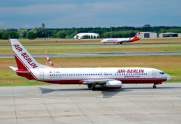 ヘキサゴンさんが、ベルリン・テーゲル空港で撮影したエア・ベルリン 737-85Fの航空フォト（飛行機 写真・画像）