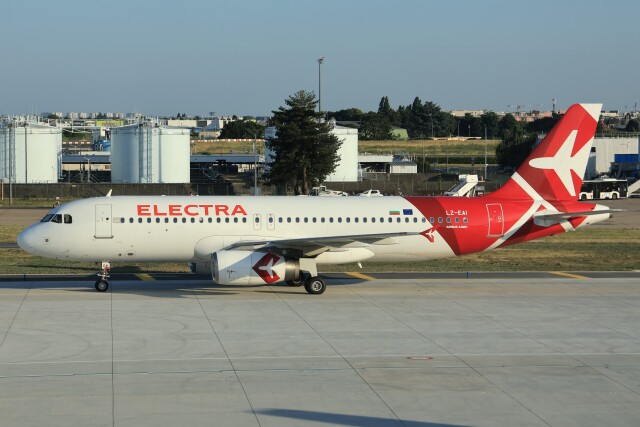 パリ オルリー空港 - Paris-Orly Airport [ORY/LFPO]で撮影されたパリ オルリー空港 - Paris-Orly Airport [ORY/LFPO]の航空機写真(フォト・画像)