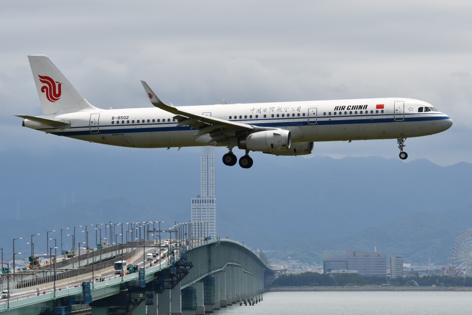 中国国際航空 Airbus A321 B-8502 関西国際空港 航空フォト | by