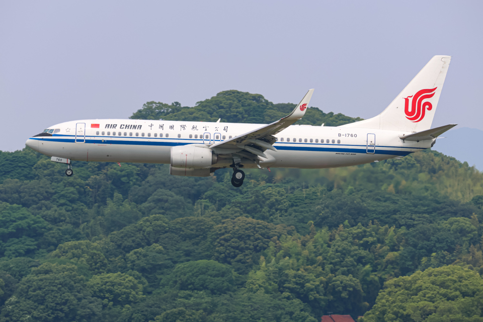 中国国際航空 Boeing 737-800 B-1760 福岡空港 航空フォト | by
