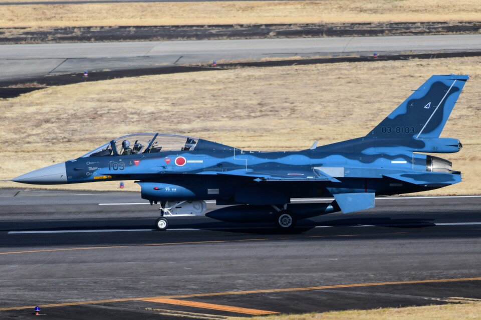 航空自衛隊　航空機部品　ミラー　貴重 航空自衛隊 Mitsubishi F-2B 03-8105 岐阜基地 航空フォト | by