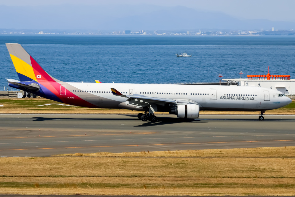 最終値下げ中　イラン航空Airbus 330-200 たった1機の“元・フライカンウォンA330”がスリランカ航空へ