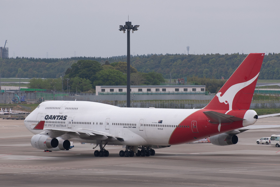 【難あり】カンタス航空 B747-400 2機 重大インシデント、カンタス航空ボーイング747-400型機の乱気流