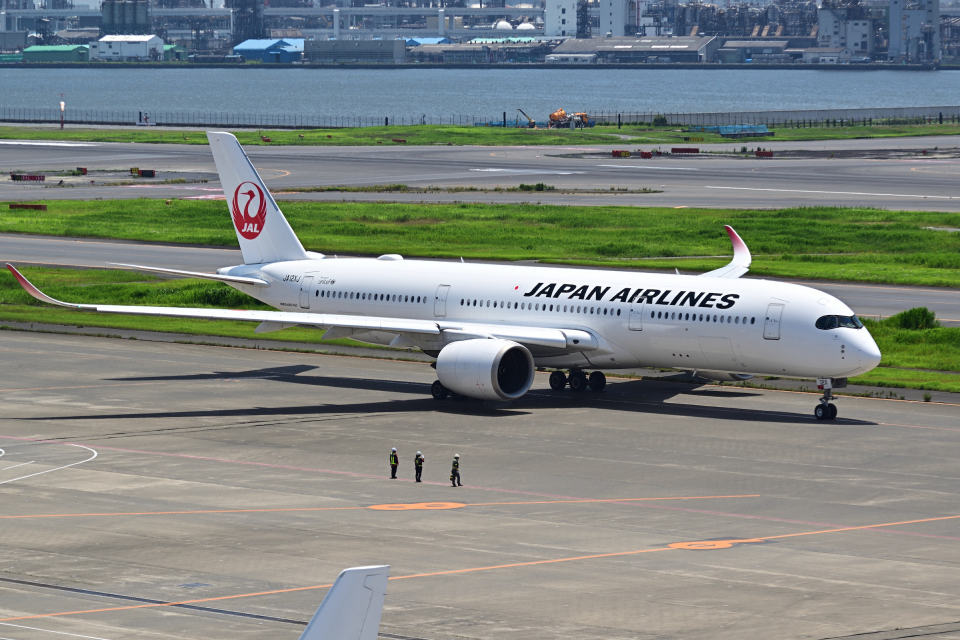 日本航空 Airbus A350-900 JA12XJ 羽田空港 航空フォト | by