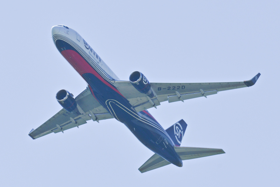 SF エアラインズ Boeing 767-300 B-222D 成田国際空港 航空