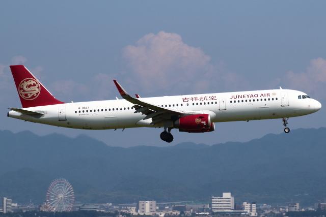 A︎︎⟡ページ 機体記号 : B-8587 (吉祥航空) 航空機体ガイド | FlyTeam(フライ