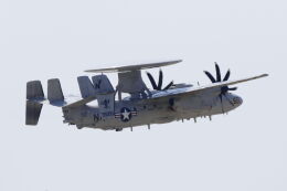 mocohide☆さんが、岩国空港で撮影したアメリカ海軍 E-2 Hawkeyeの航空フォト（飛行機 写真・画像）