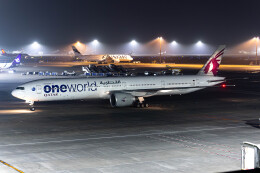 カタール航空 ONE WORLD 777- ワンワールド」特別塗装機 カタール航空 (777-300 | A7-BAG