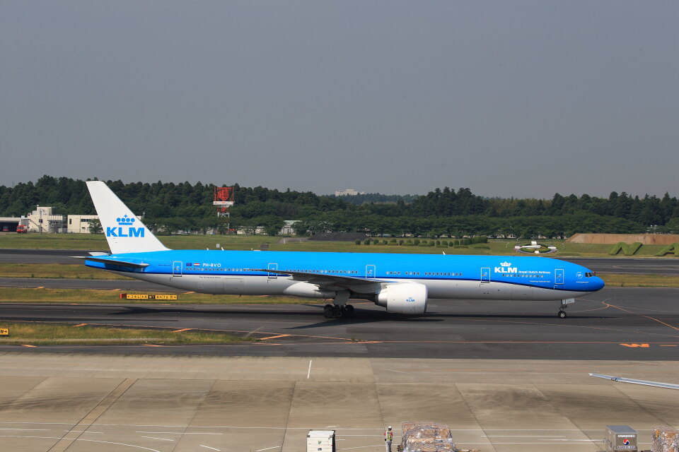 KLMオランダ航空 777-300ER お取り寄せ商品】1/200 777-300ER KLMオランダ航空「オレ