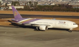 Phoenix Thai タイ国際航空B777-200 旧塗装 11802-1-324x188.jpg