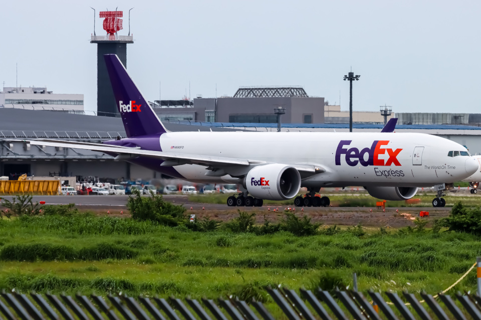 フェデックス・エクスプレス Boeing 777-200 N890FD 成田国際